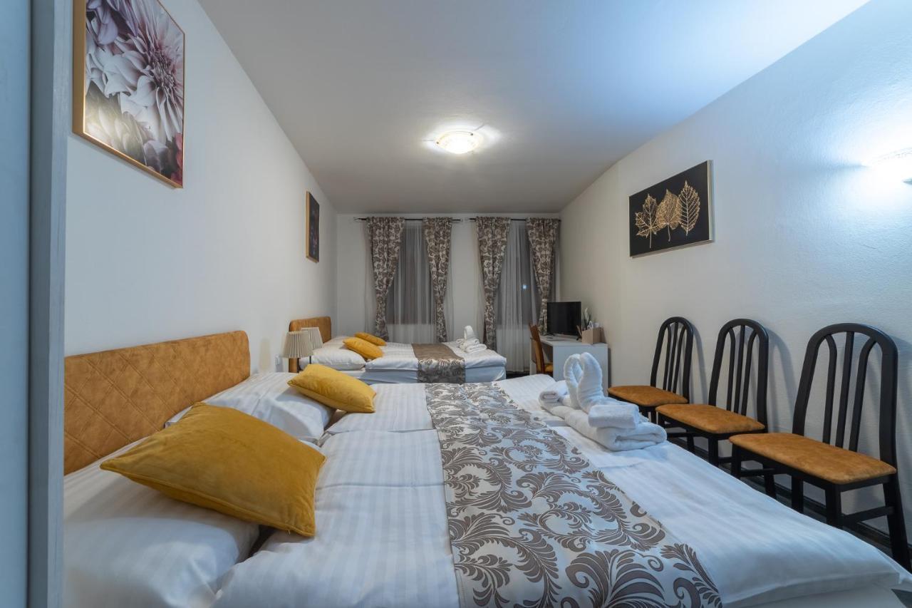Penzion Deloris Trencin Exterior photo
