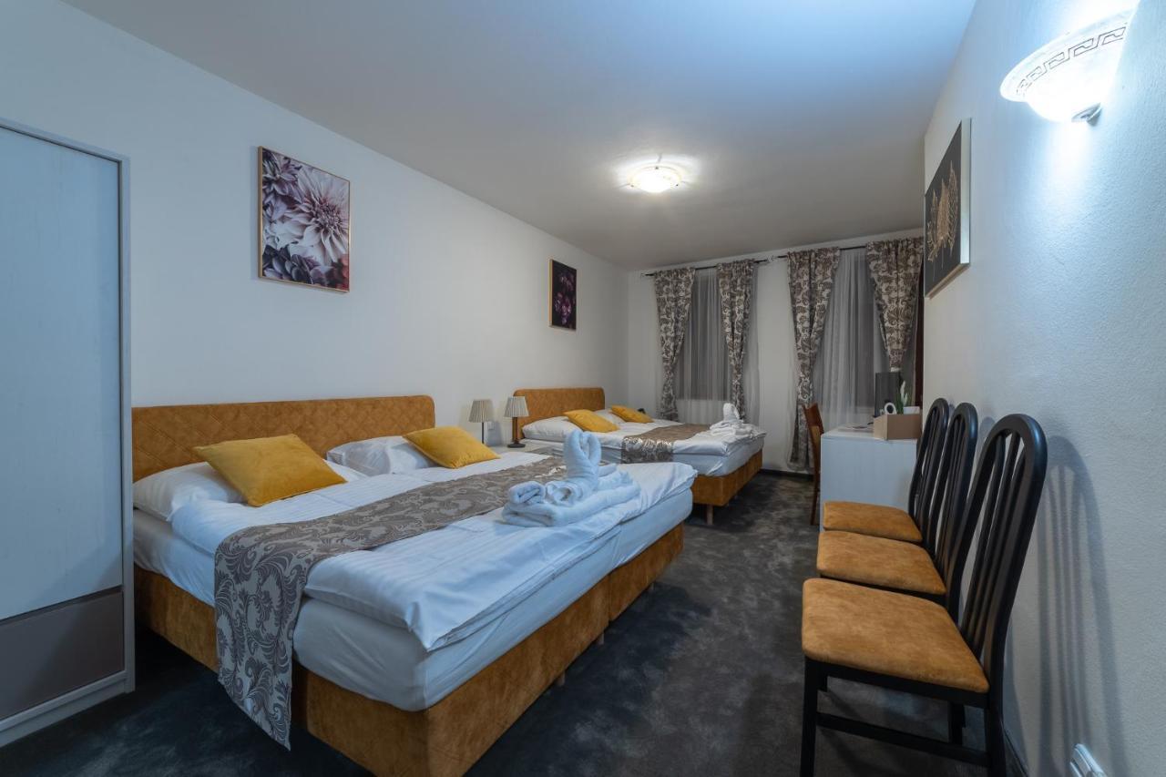 Penzion Deloris Trencin Exterior photo